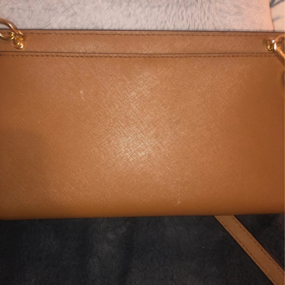 Micheal kors crossbody purse - Picture 4 of 7